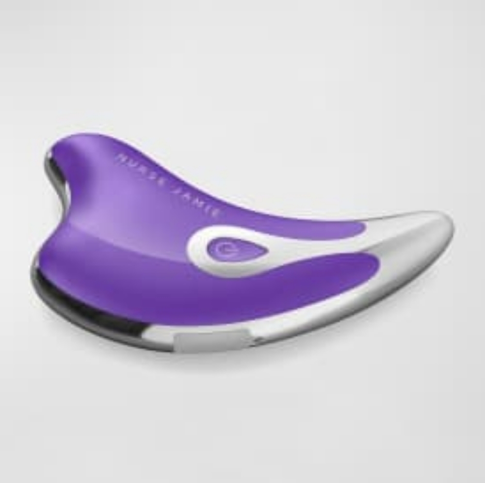 NURSE JAMIE Triangle Massaging Facial Tool